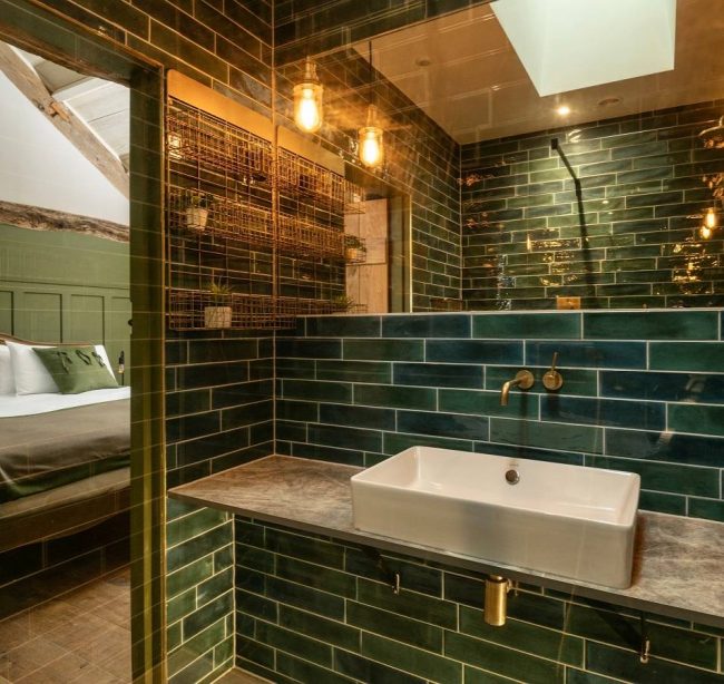 Super King Bedroom ensuite