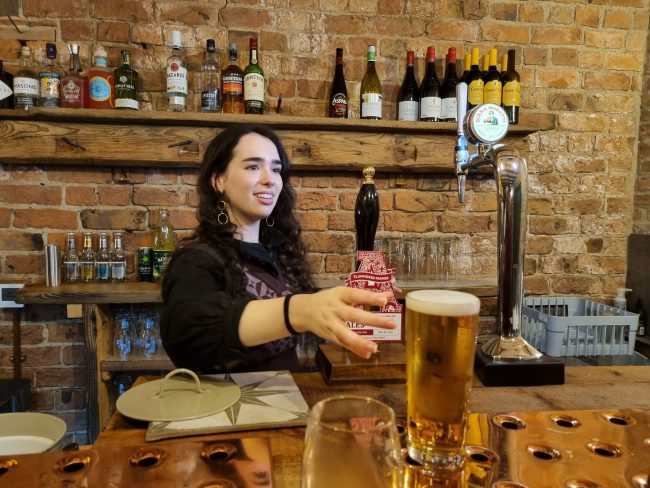 Dovecote Barns - Long Hall Bar
